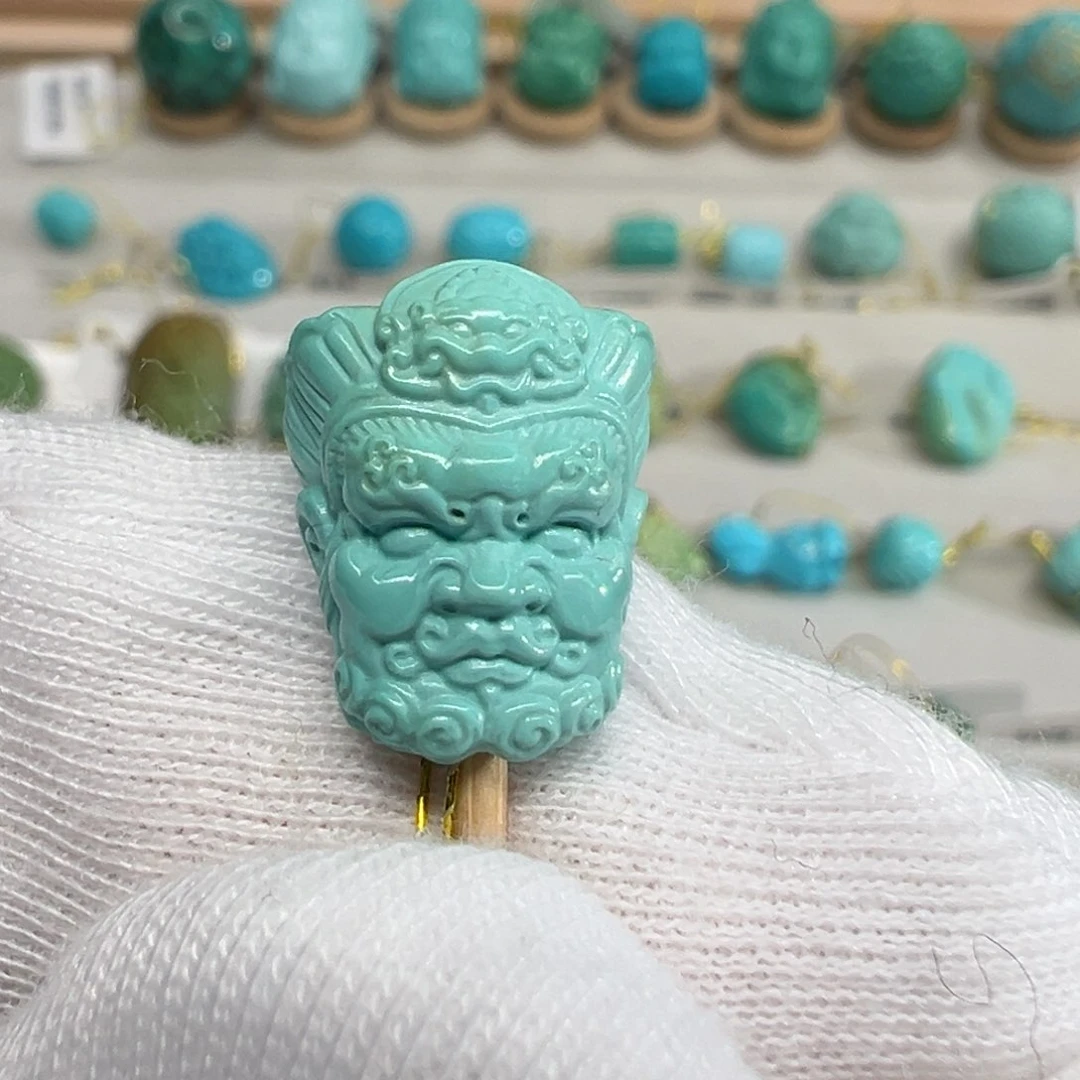 绿松石配饰未镶嵌