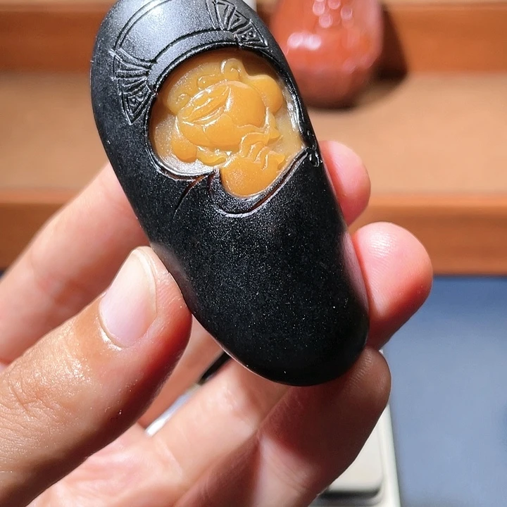 条***款和田玉未镶嵌颈饰