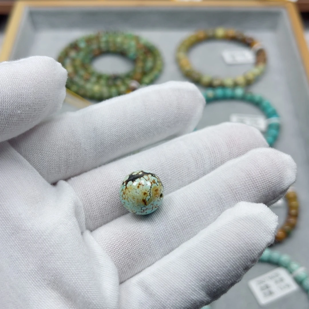 绿松石未镶嵌挂件