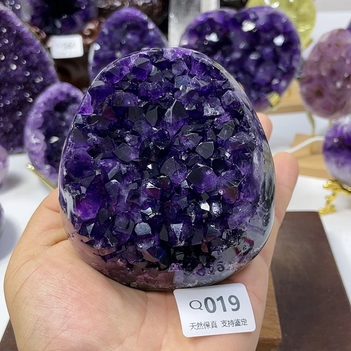 未镶嵌大型摆件（非配饰）水晶
