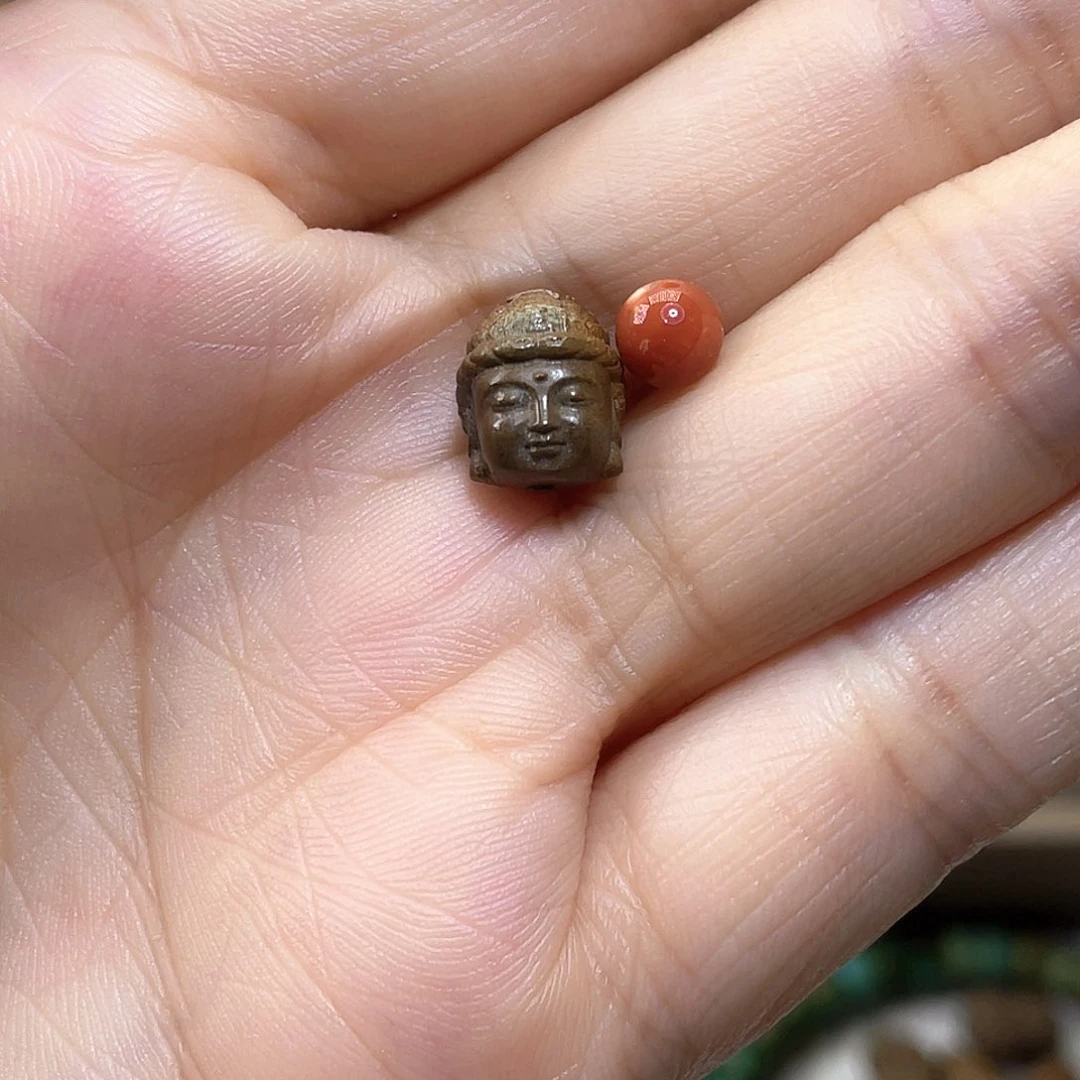 南红玛瑙配饰未镶嵌