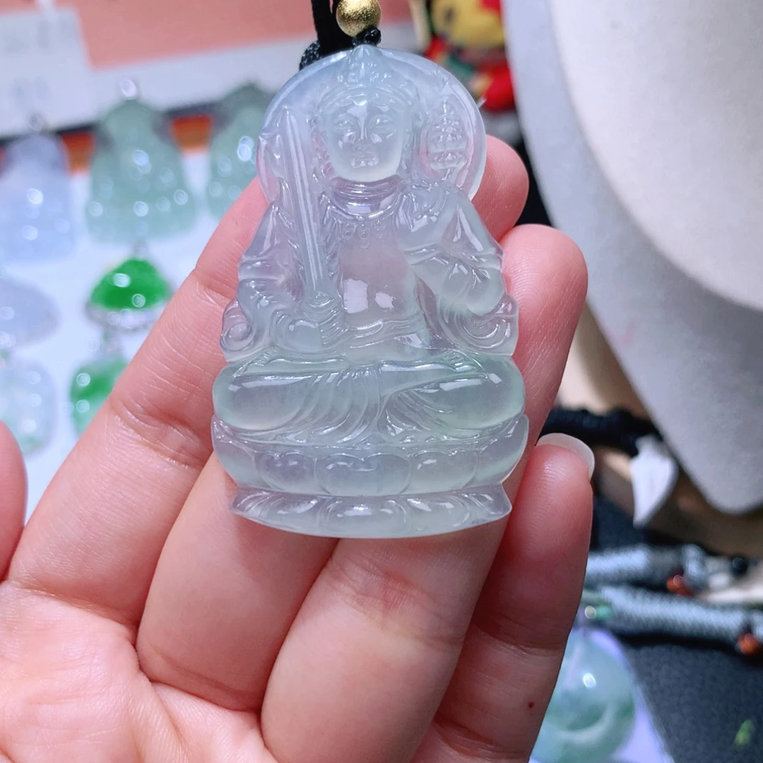 颈饰未镶嵌翡翠虚空藏