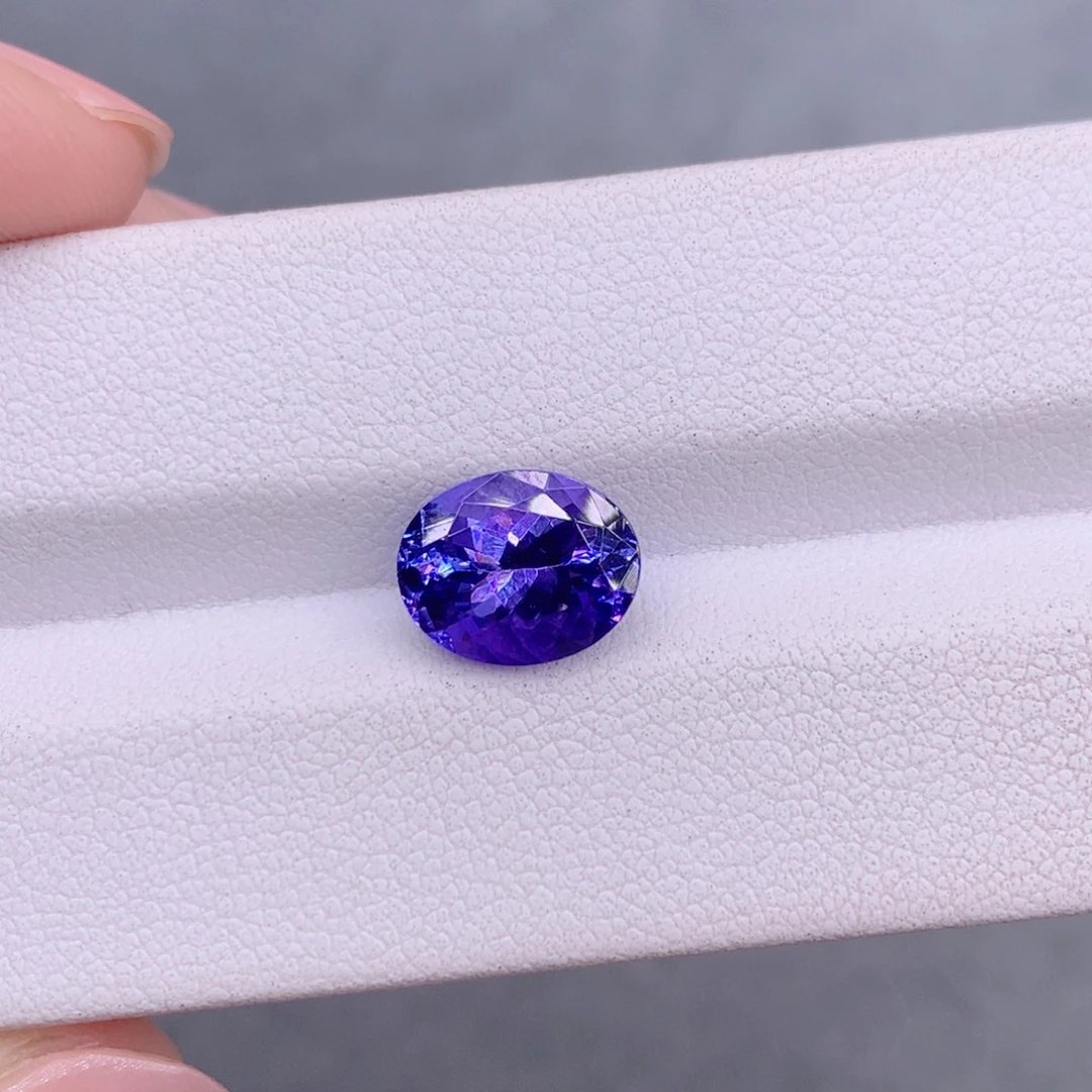 坦桑石裸石未镶嵌3.1克拉精品