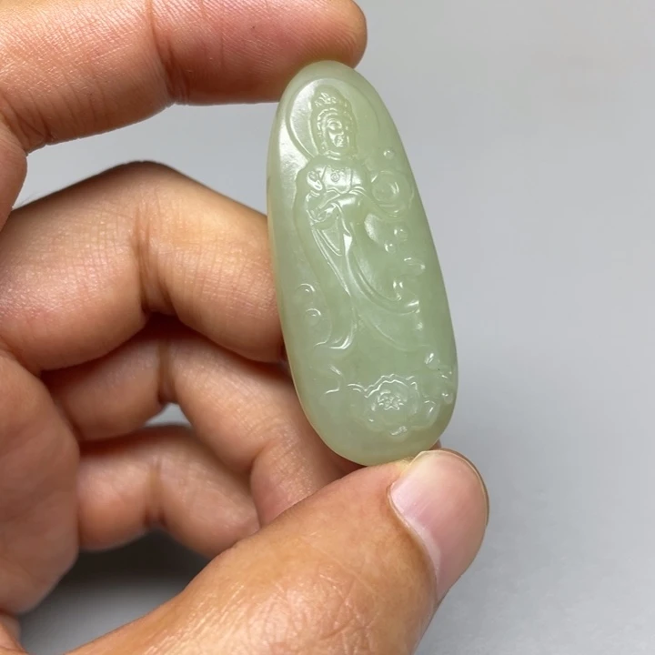 和田玉未镶嵌吊坠(不含链)黄****车