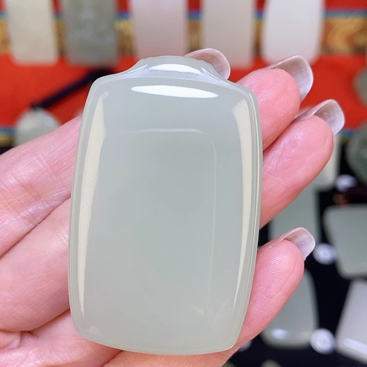 【闪购商品】颈饰未镶嵌和田玉