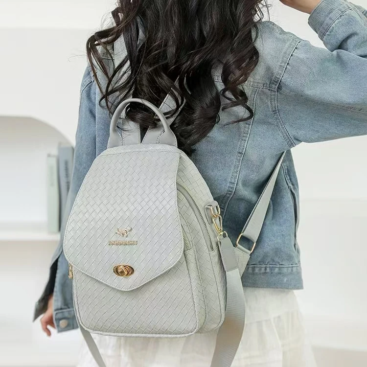 2025女式双肩包旅游旅行包书包学生包高中生初中大容量男女电脑