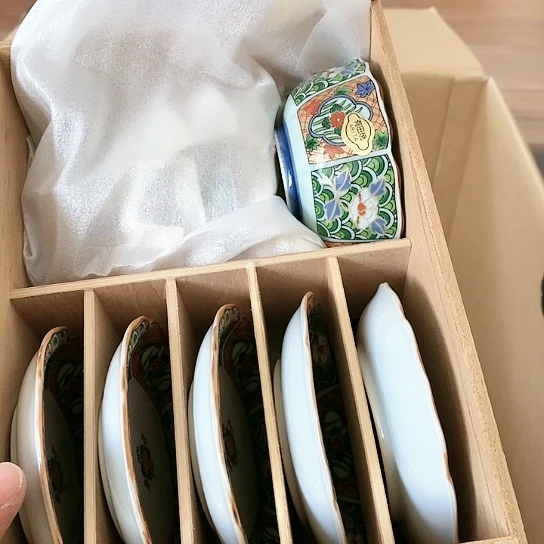 聚鑫中古杂项瓷器如图所示佛**下