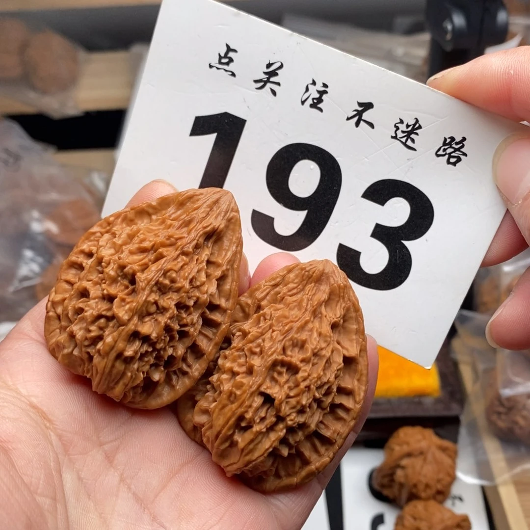 把件文玩核桃38鸭嘴兽