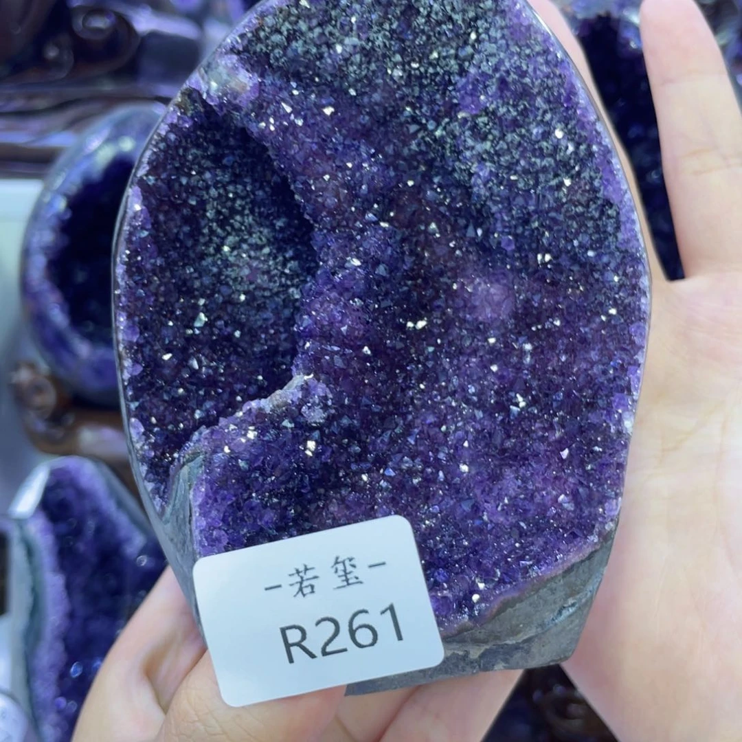 乌拉圭水晶摆件r261