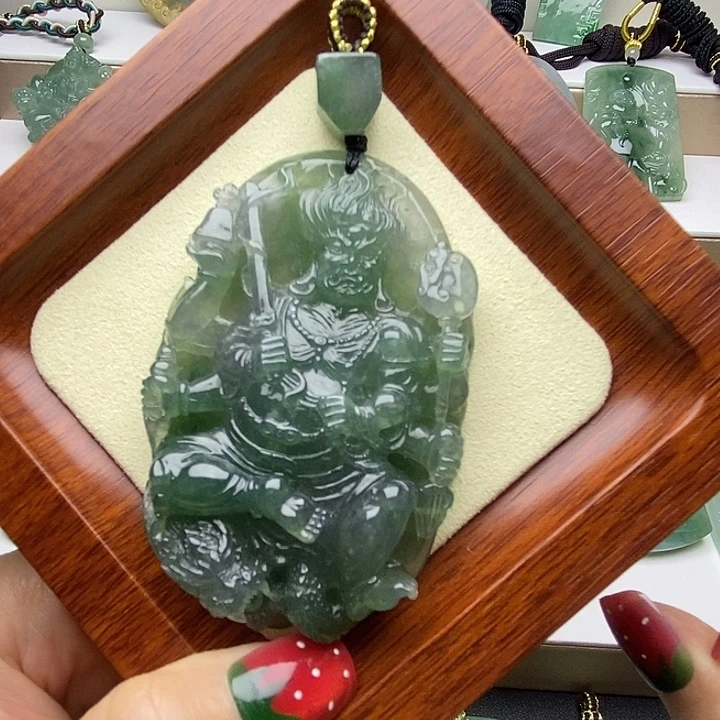 翡翠未镶嵌颈饰冰晴不动明王
