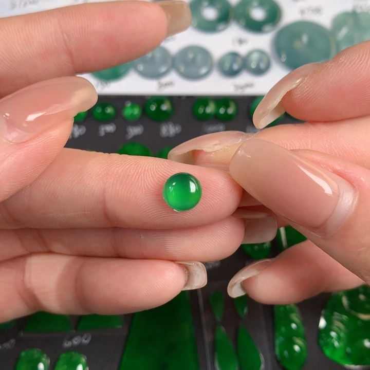 翡翠散珠7.08/2.84翡翠翡翠