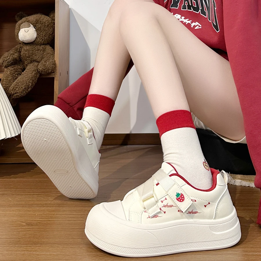 回力酒红魔术贴小白鞋女2026新款百搭学生板鞋女厚底轻便休闲鞋女