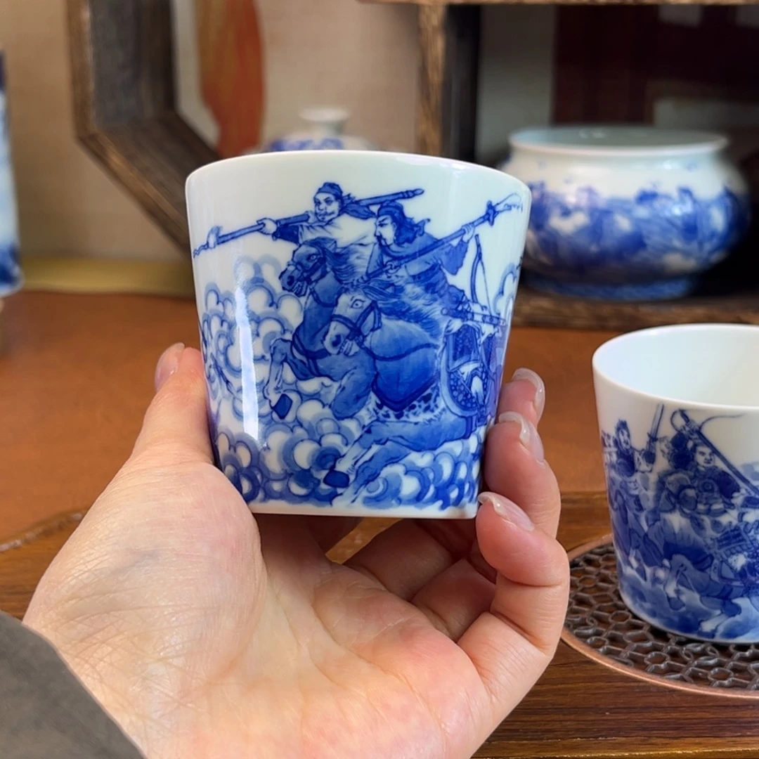 Y*青花瓷器手绘人物茶杯