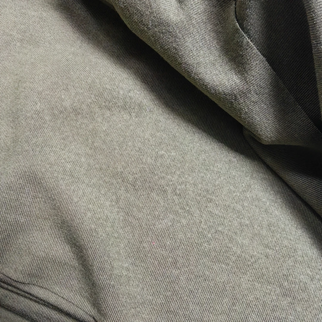 059 小爱小慕军绿色轻暖奶皮衣打底保暖衣面料