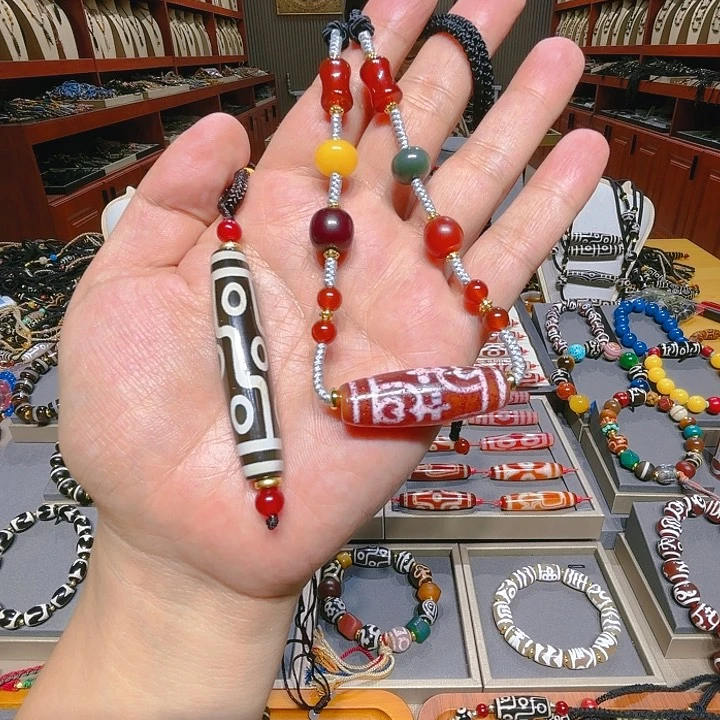 未镶嵌玛瑙/玉髓珠宝奇石