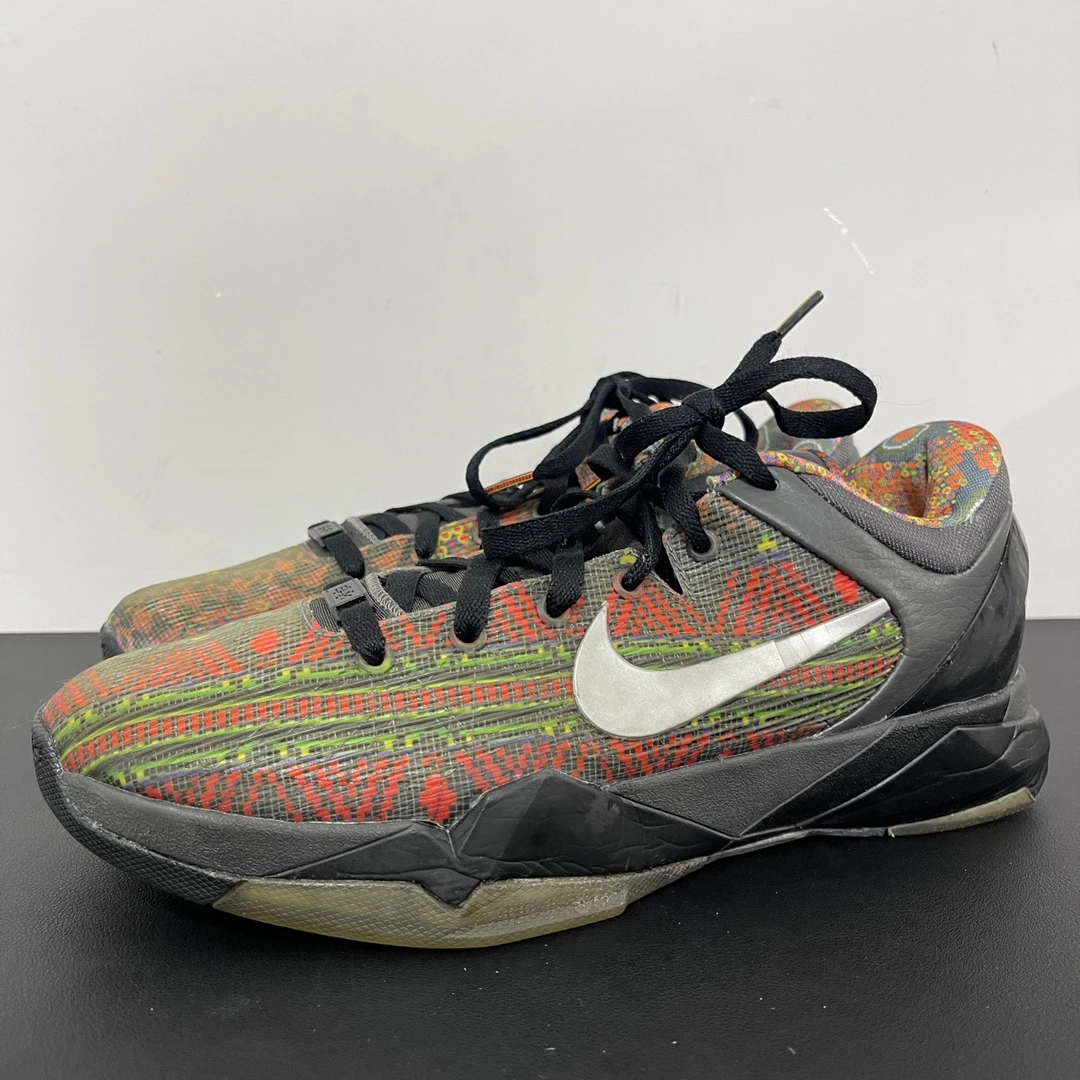 90新 NIKE/耐克 42.5码/科比7球鞋/9新logo瑕疵/已重组胶水可实战
