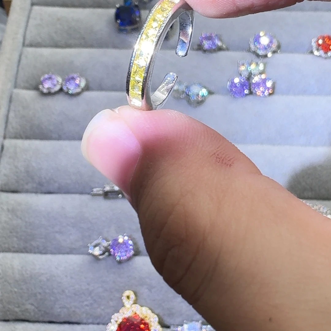 银S925镶嵌戒指水晶