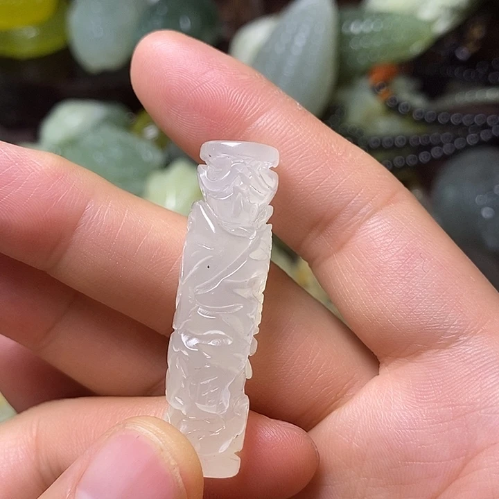 岫玉未镶嵌岫玉颈饰