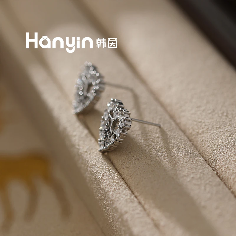 铜合金合成锆石耳饰 925银针闪耀爱心满镶耳钉气质法式百搭AAA