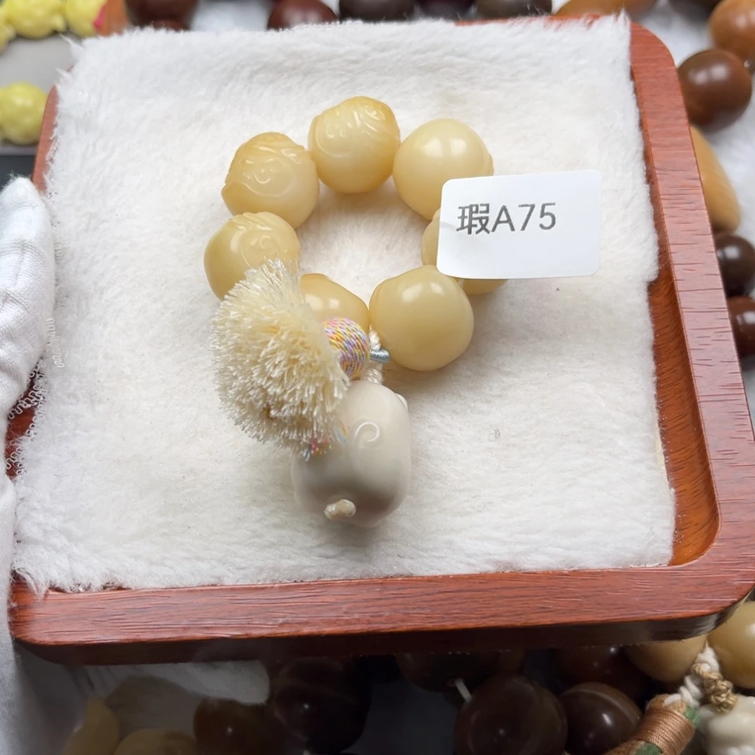 菩提根/象牙果吊坠v****g瑕A75达摩手捻19mm一c