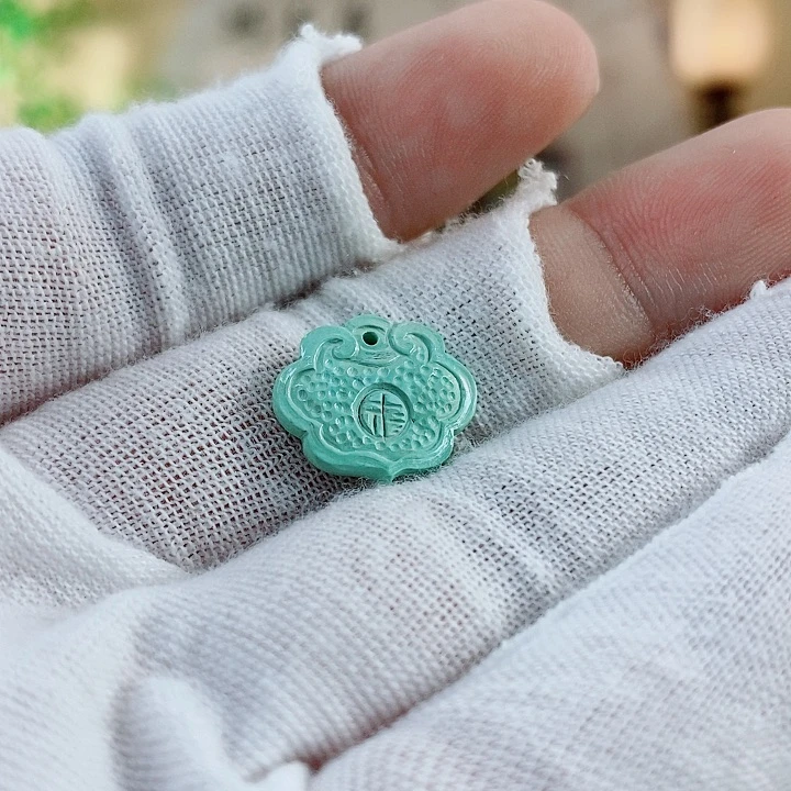 未镶嵌绿松石珠宝奇石