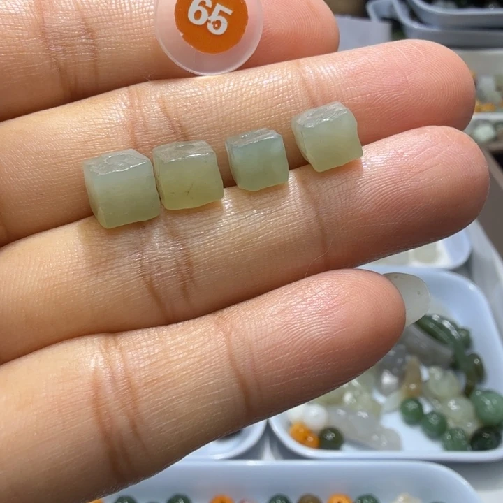 未镶嵌和田玉珠宝半成品