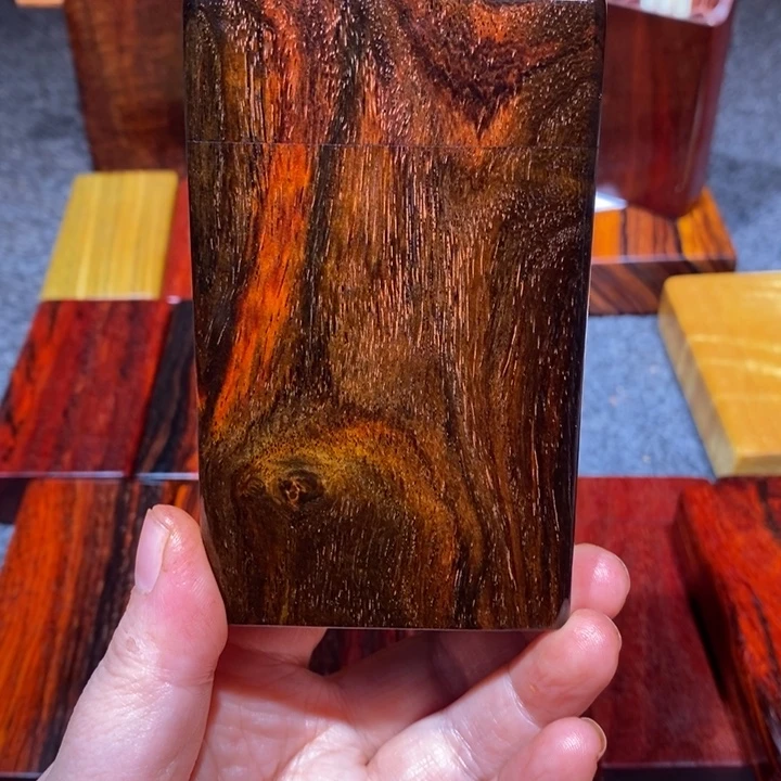 油***底交趾黄檀（大红酸枝）中支烟盒