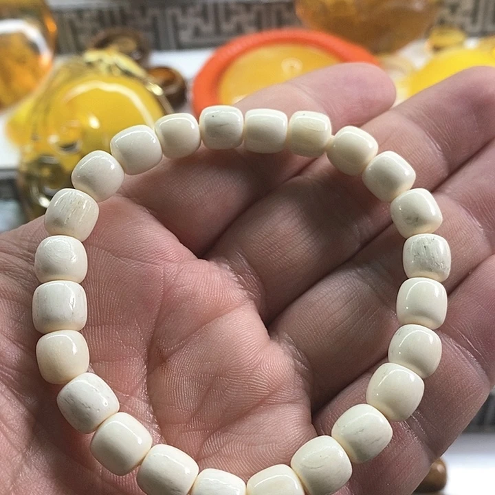 琥珀颈饰未镶嵌?*手串