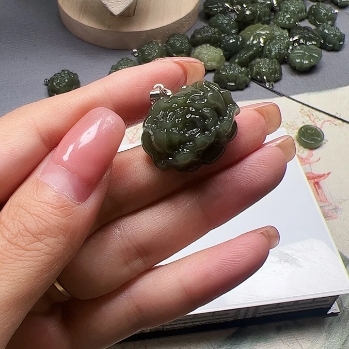 和田玉银S925镶嵌颈饰1