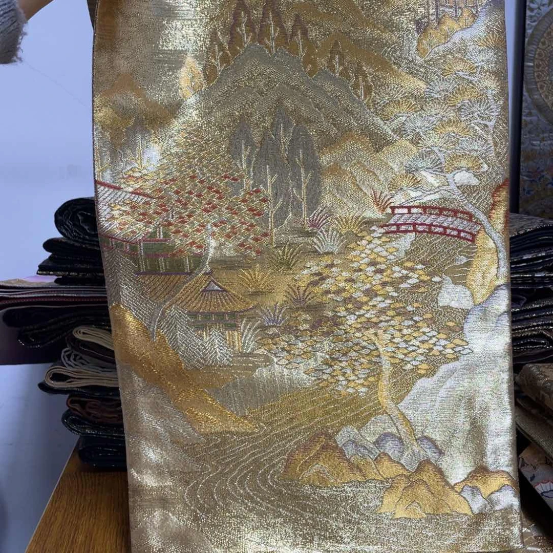 刺绣织锦技艺高超技艺