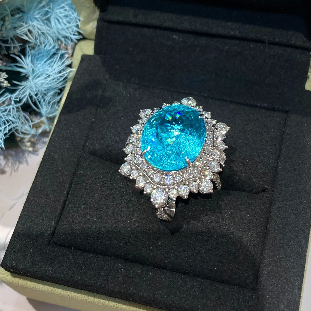 实验室培育钻石铂金培育钇铝榴石两带款戒指【主石：20.798ct】