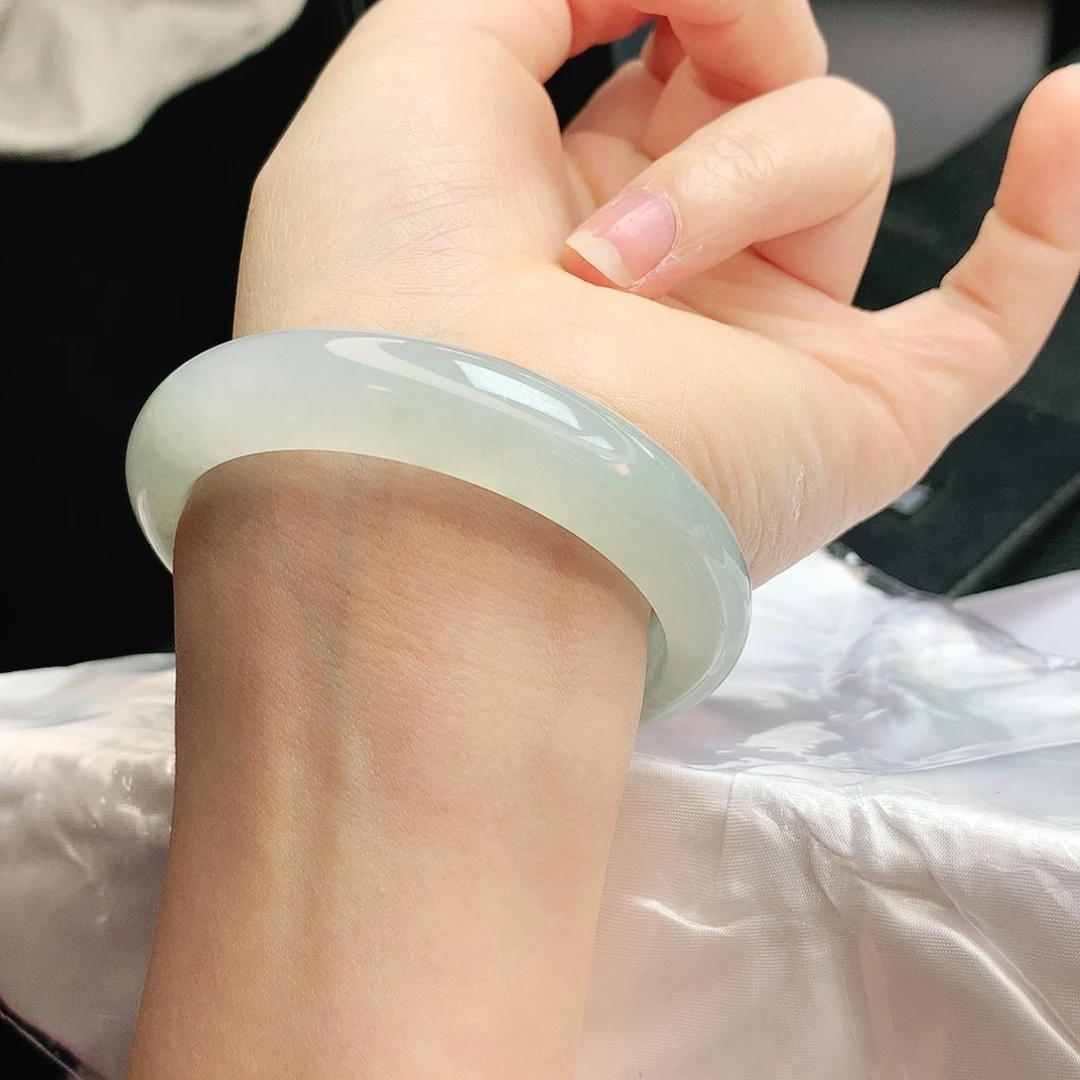 【闪购商品】翡翠手镯未镶嵌缅甸天然a货翡翠