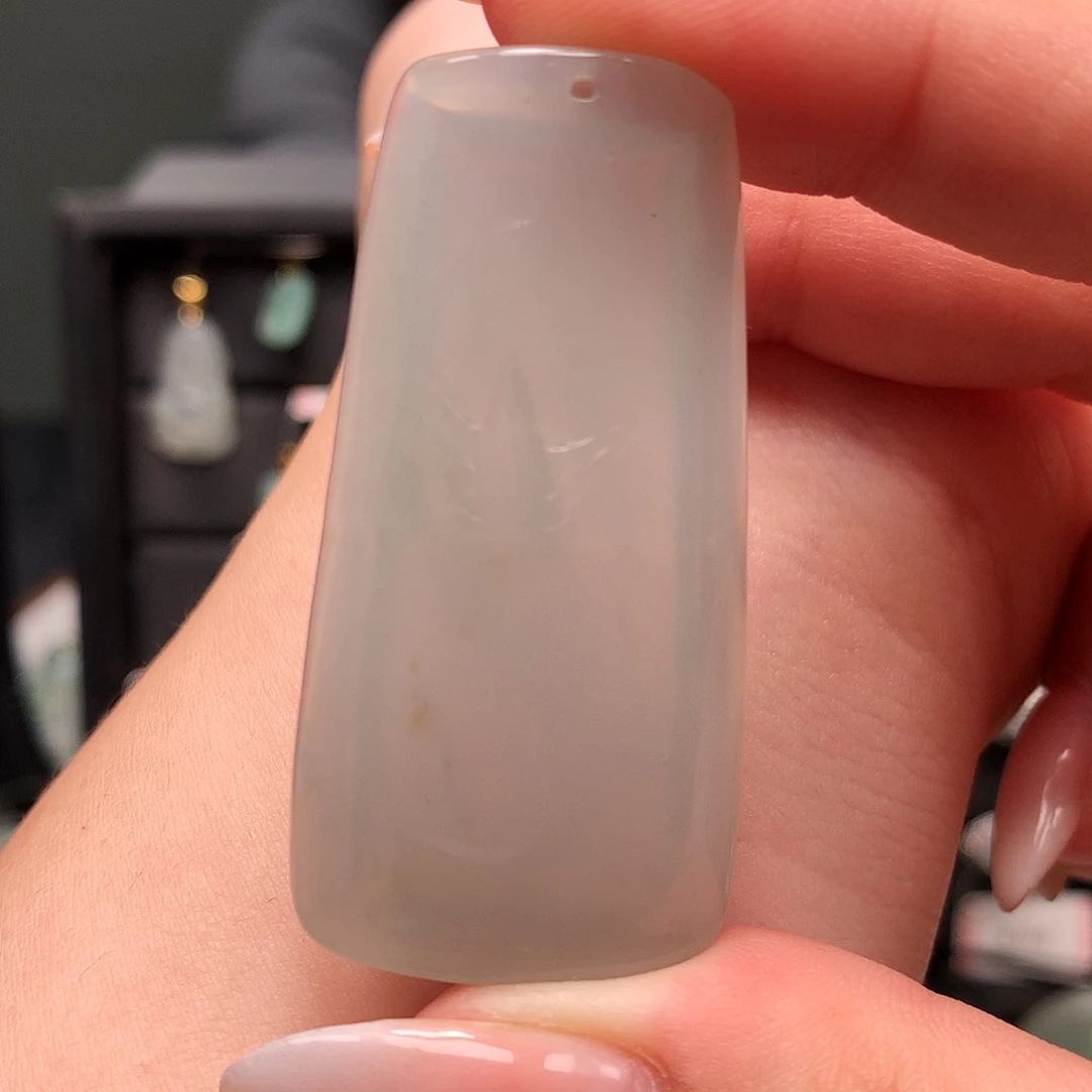 翡翠未镶嵌颈饰竹节