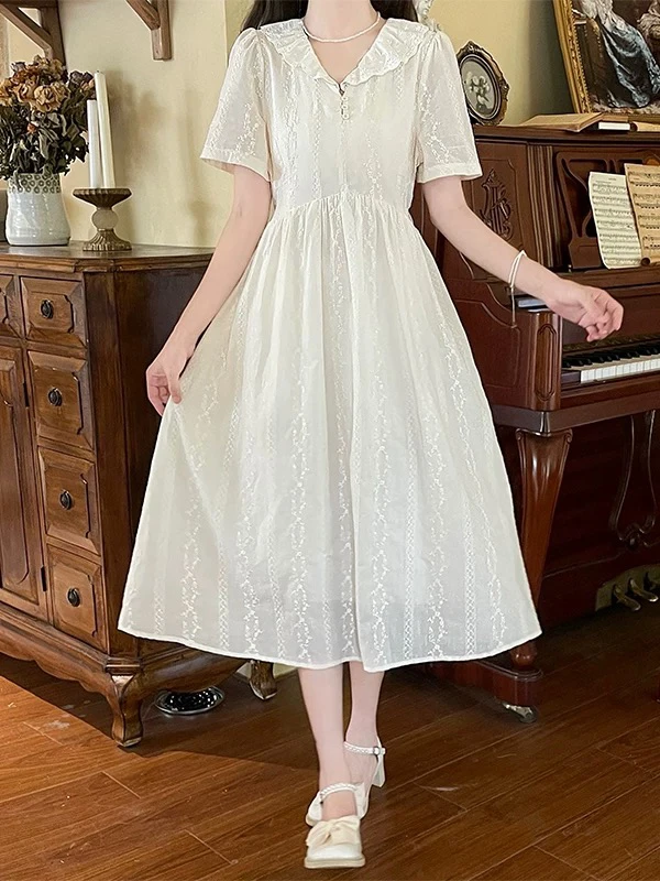 620 韩系复古镂花设计重工纯欲风显瘦连衣裙（H019）