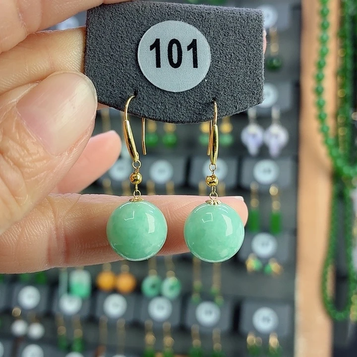 翡翠18K金镶嵌耳饰