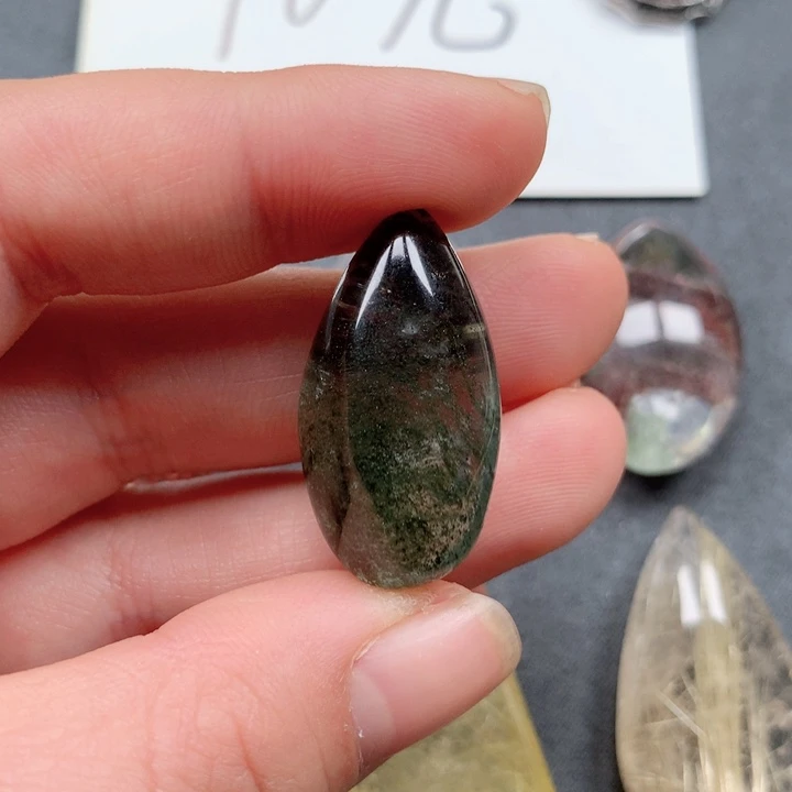 水晶颈饰未镶嵌周****u水晶