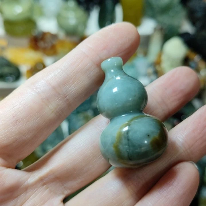 岫玉未镶嵌挂坠款式
