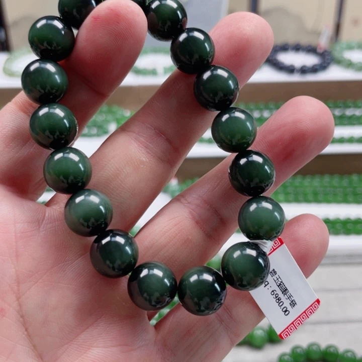 静***祉颈饰未镶嵌和田玉