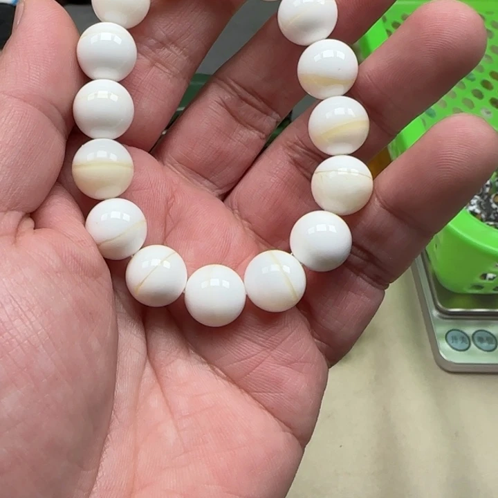 白玉菩提吊坠白色368