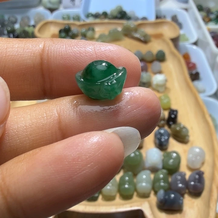 未镶嵌和田玉珠宝半成品