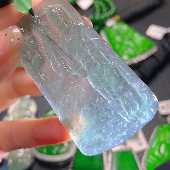 翡翠颈饰未镶嵌12，