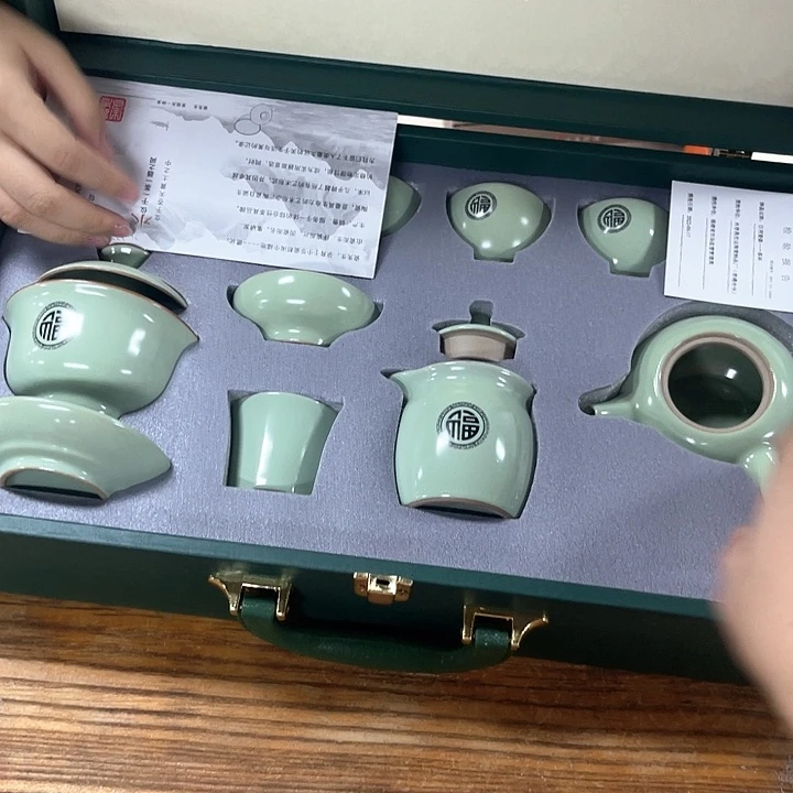 孤品茶具套装等。