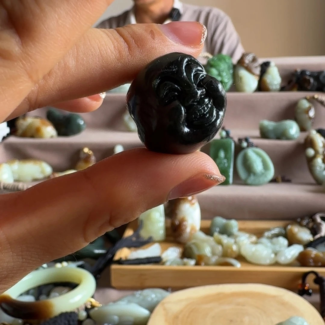 和田玉（糖玉）未镶嵌颈饰