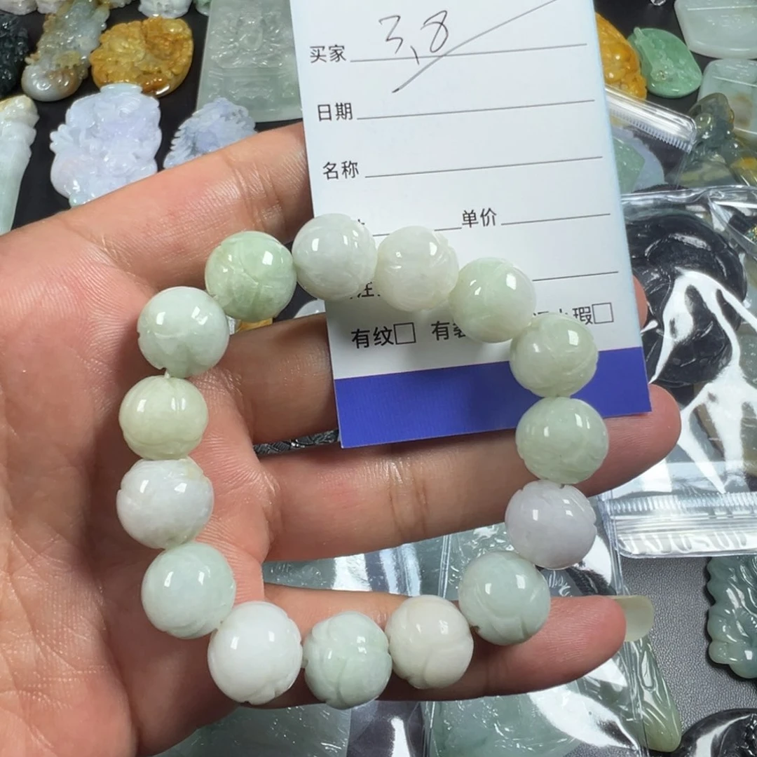 翡翠未镶嵌颈饰?****婆