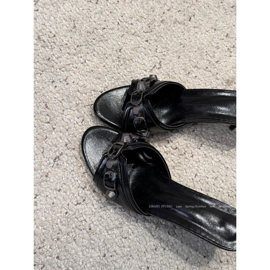 LIBAIYI 超A/气质尖头法式小众细跟一字带高跟鞋 1720