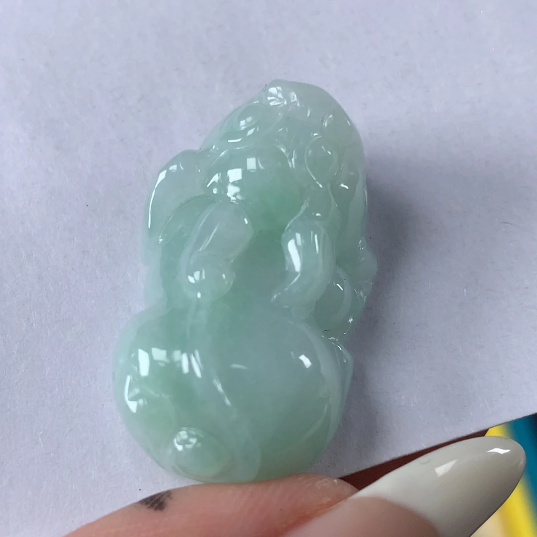 翡翠未镶嵌颈饰貔貅吊坠