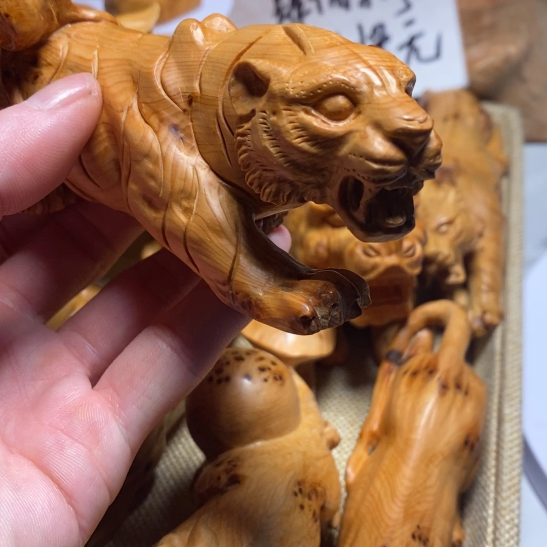 柏木（崖柏）手慢无金钱豹