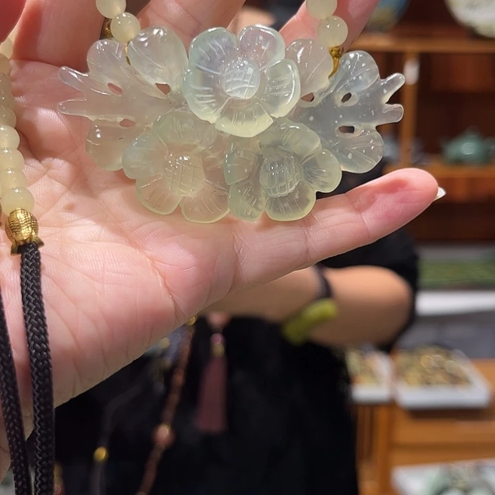 未镶嵌岫玉毛衣链