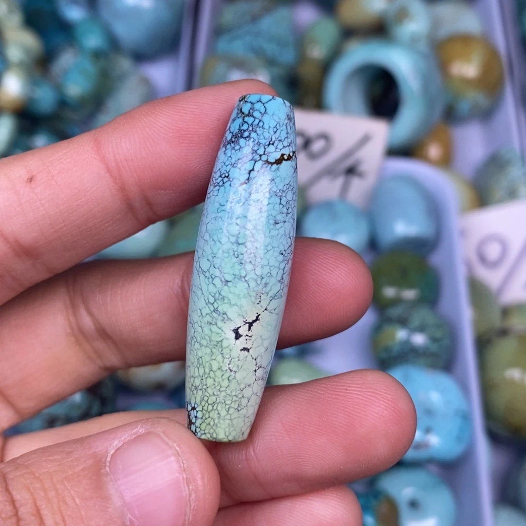 绿松石未镶嵌挂件