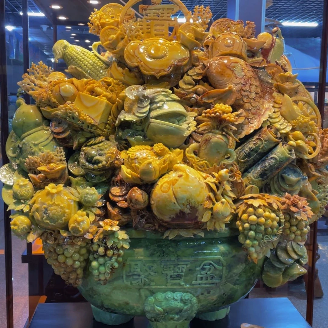 蛇纹石玉未镶嵌摆件